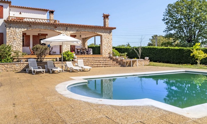 Can Carbonell House | Casa Carbonell - Lovely house with pool and garden