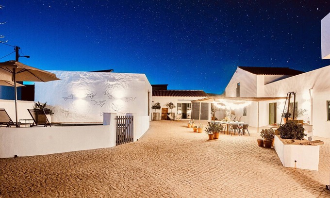 Sao Bartolomeu de Messines Villa | Casa Dona Antonia - Newly renovated 6-bedroom house with pool