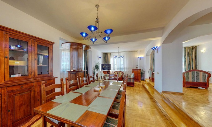 Oradea House | Casa 3 Guesthouse