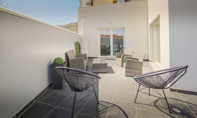 Peso da Regua House | Casa 4 caminhos