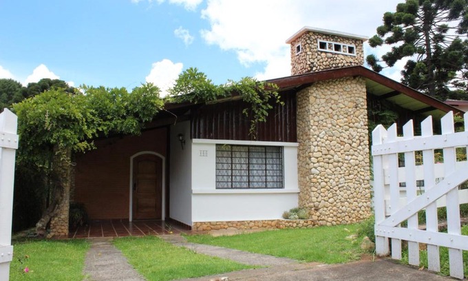 Vila Iara House | Casa Aconchegante no Capivari