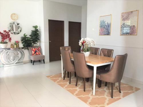 Balok House | CASA ADELIA GUESTHOUSE BALOK PERDANA GEBENG