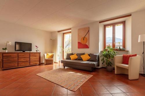Minusio Apartment | Casa al Sole - Bellissimo appartamento con terrazza e vista lago