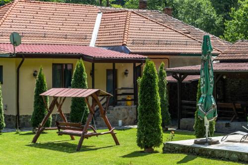 Valiug Cabin | Casa Alex