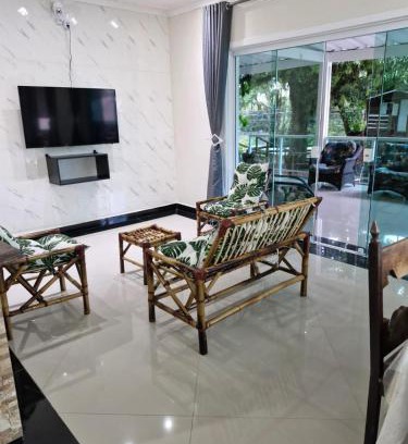 Veloso House | Casa amarela veloso