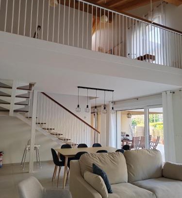 Treceno House | Casa Anida en Hualle