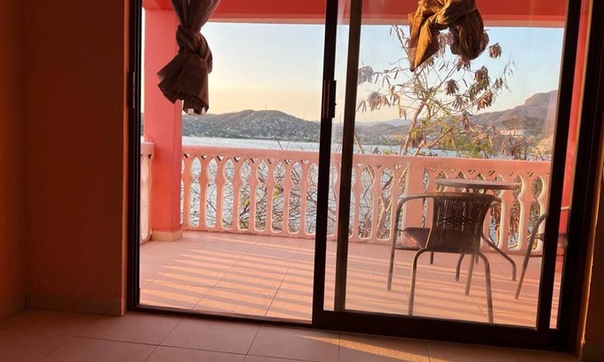 Playa Las Gatas House | Casa Arecas