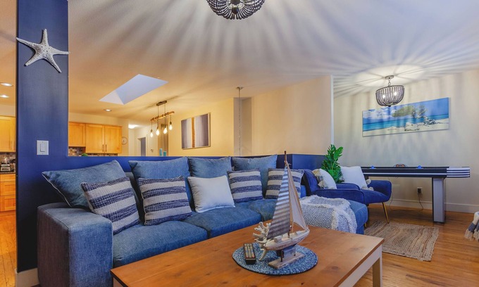 South Pandosy House | Casa Azul - 4BR Fully Equipped - Pandosy Village
