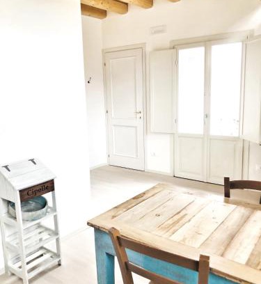 Peschiera Maraglio Bed & Breakfast | Casa Barteèi
