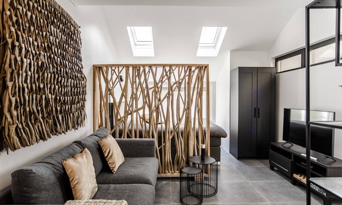 Zandvoort Apartment | Casa Beach with free private parking and garden