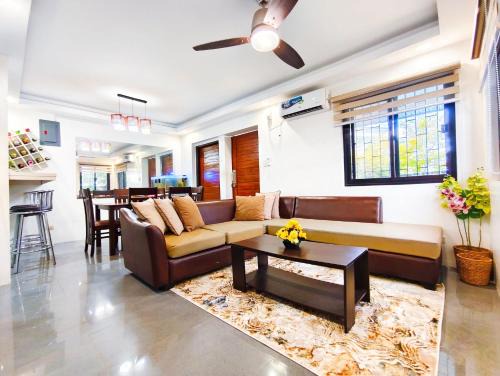 Capas House | Casa Bella 3BR Home in Capas Tarlac near New Clark City