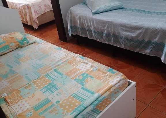 Penha House | Casa bem localizada! 1km da praia!