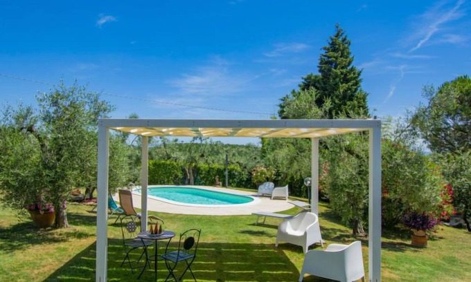 Capraia e Limite House | Casa Bensa by Interhome