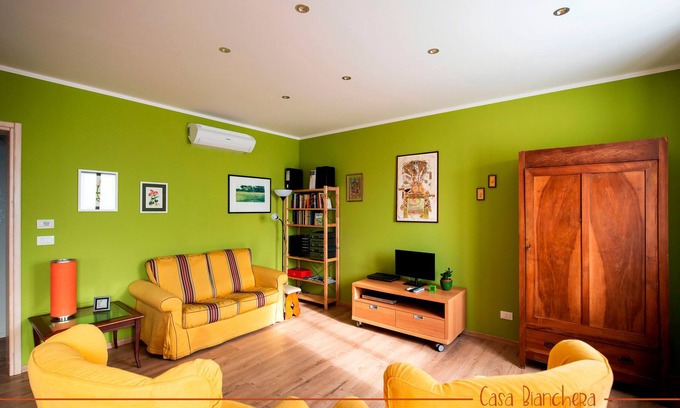 Monfalcone House | Casa Bianchera, Apartment with independent entrance and garden