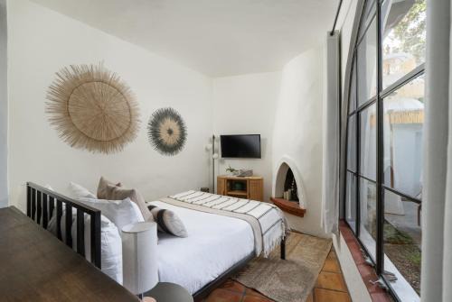 Montecito Apartment | Casa Blanca Suite B2 - New, Private, Cozy!
