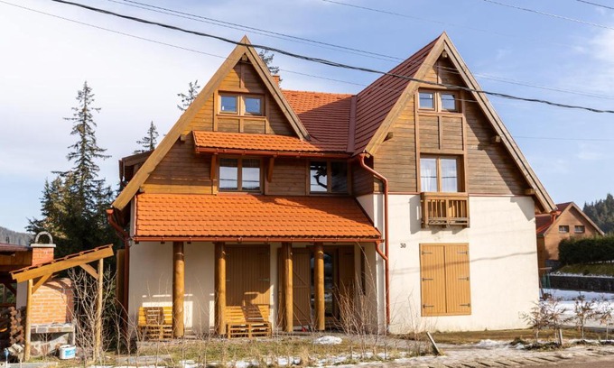 Harghita-Bai House | Casa Bogát Ház