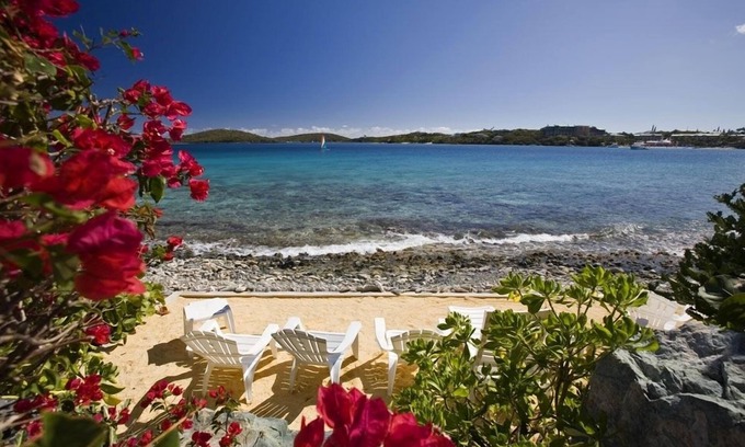 Nazareth Villa | Casa Bougainvillea - Beautiful views and perfect location!