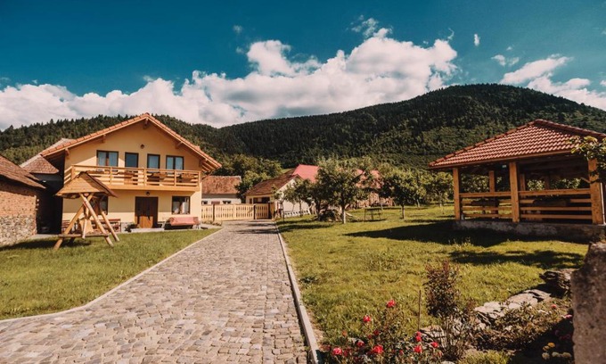 Malaiesti House | Casa Bunicilor