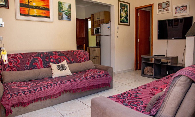 Mongagua House | Casa c ótima localização e churrasq em Mongaguá/SP