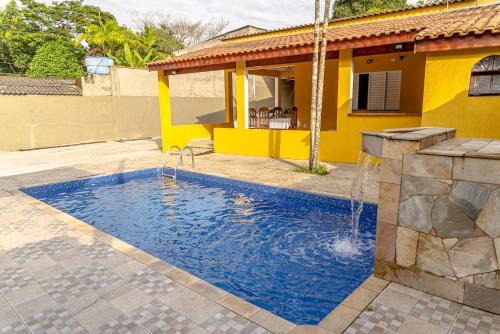 Itanhaem House | Casa c Wi-Fi, piscina e churrasqueira em Itanhaem