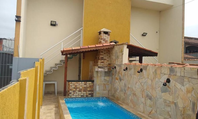 Tupy House | Casa com Piscina Aquecida, Churrasqueira e Wi-fi, lado praia de Itanhaém