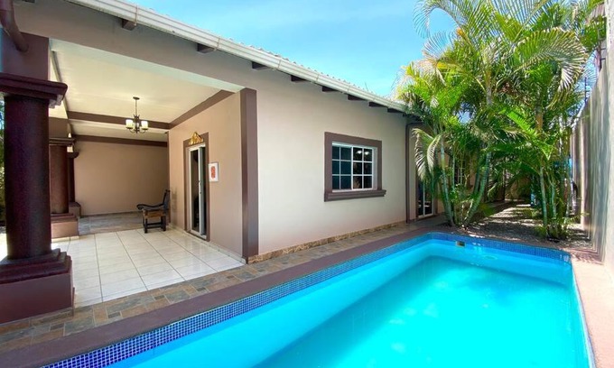 Comayagua House | Casa completa con Piscina en Comayagua