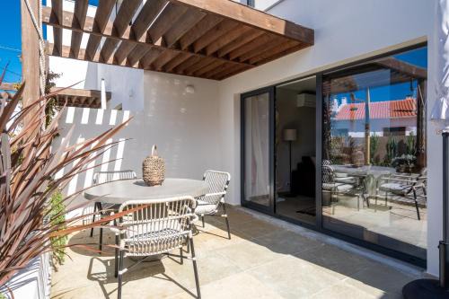Almocageme House | Casa da Ursa