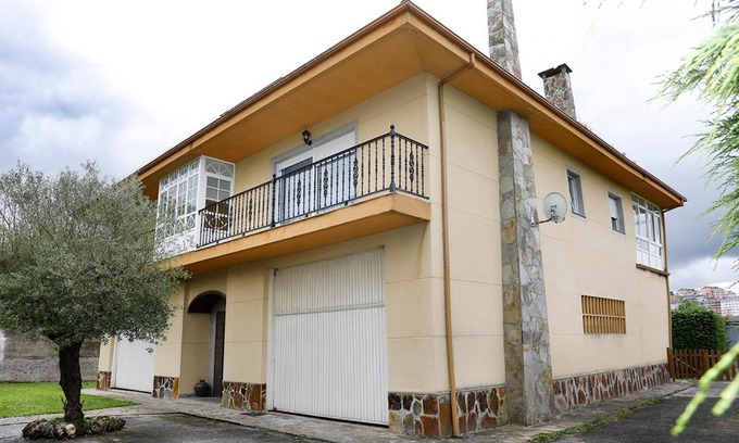 Lugo House | Casa de Castelo