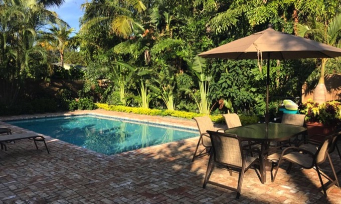 Flamingo Parks Villa | Casa de Leon with heated pool