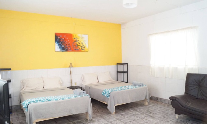 Guadalajara Bed & Breakfast | Casa de los Soles B&B Hostel