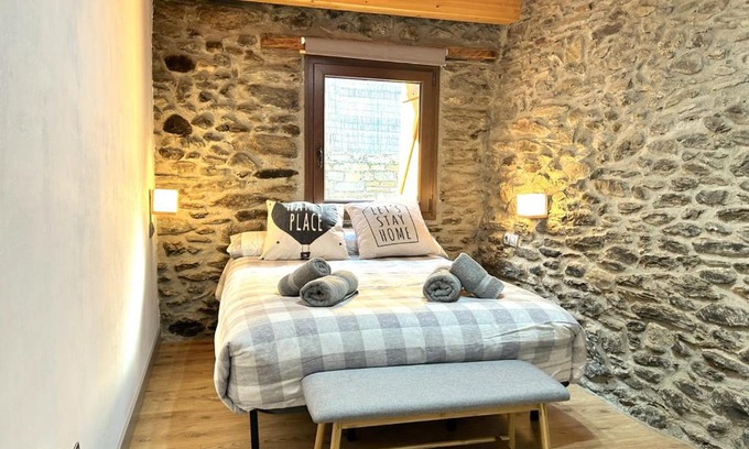 Escalo House | Casa de muntanya i familiar amb llar de foc by RURAL D'ÀNEU