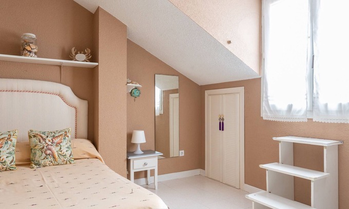Somo Apartment | Casa de Playa en Somo Centro con parking