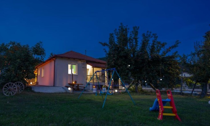 Almopia House | Casa de Pozar