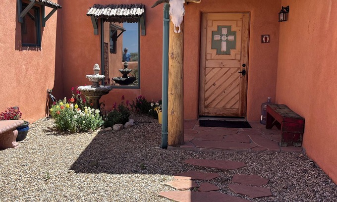 El Prado House | Casa de Suenos in Taos