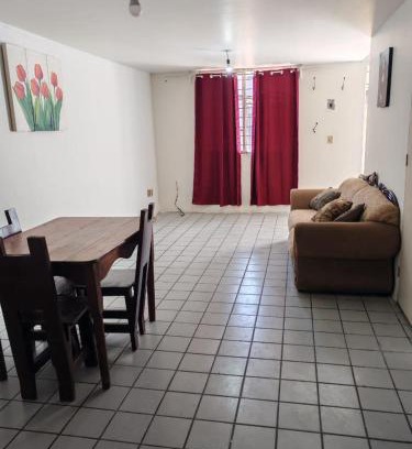 Uruapan House | Casa de tres habitaciones por infonavit constituyentes