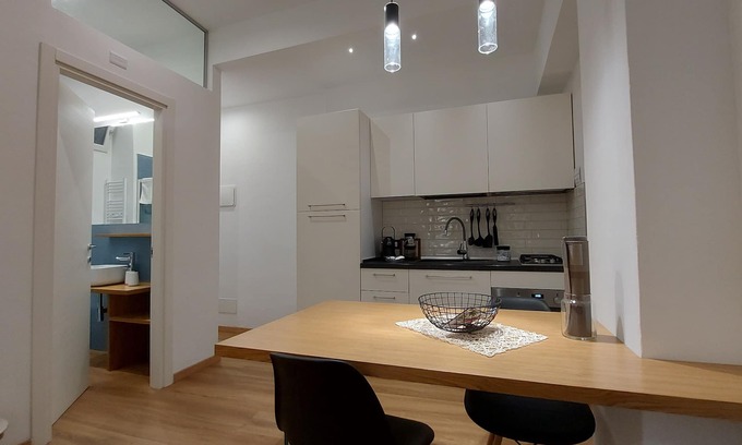 Old Town Apartment | Casa Dei Normanni: DEA by the sea and in the historic center Cefalù