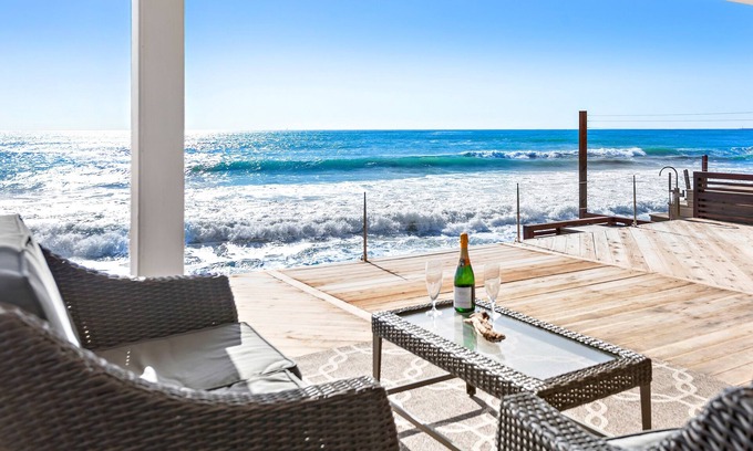 Capistrano Beach House | 🏝️Casa Del Mar🏝️ on Beach Road.