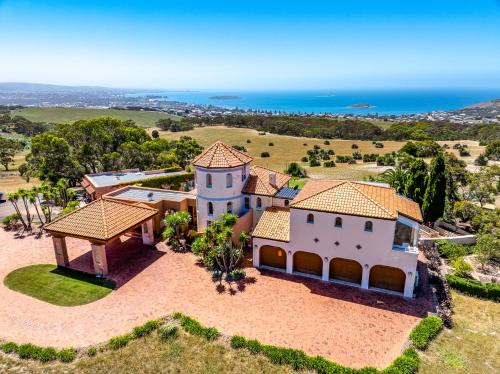 Waitpinga House | Casa Del Mar with the Best views in Encounter Bay