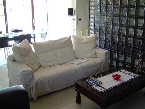 Roseto degli Abruzzi Apartment | Casa Denise, 115mq, ombrellone al lido incluso fino al 6 settembre