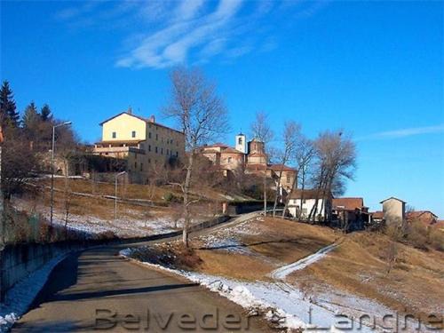 Belvedere Langhe House | Casa Di Collina Nelle Langhe Typical country house