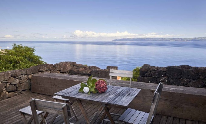 Sao Roque do Pico House | Casa do Ferreiro, Pico Island