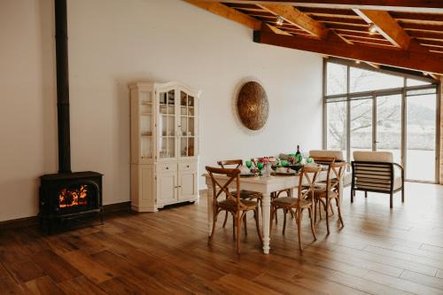 Areosa House | Casa do Sorrio - Slow Down, Live Now - uChill
