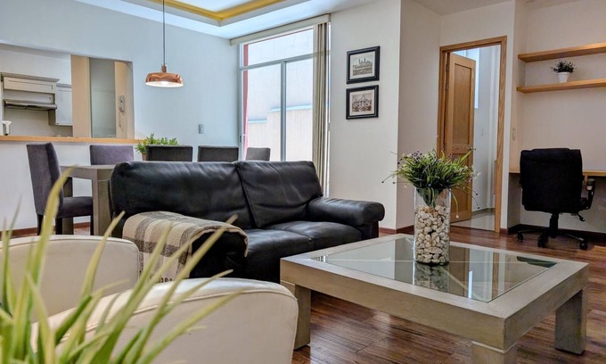 Historic Center Apartment | Casa Donceles Apt 4 Group Top Choice, Complimentary baggage storage.