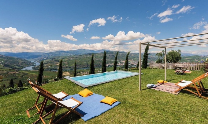 Lamego House | Casa dos Ciprestes - Pool and Vines Haven
