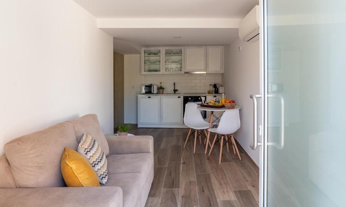 Miranda do Corvo House | Casa dos Copos - Drinks House