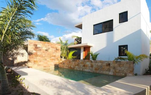 Santa Clara House | Casa Dzunun