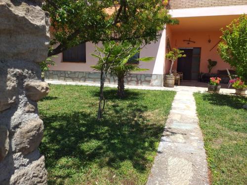 Salas Bajas House | CASA el NOGAL