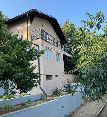 Orsova House | Casa Ema