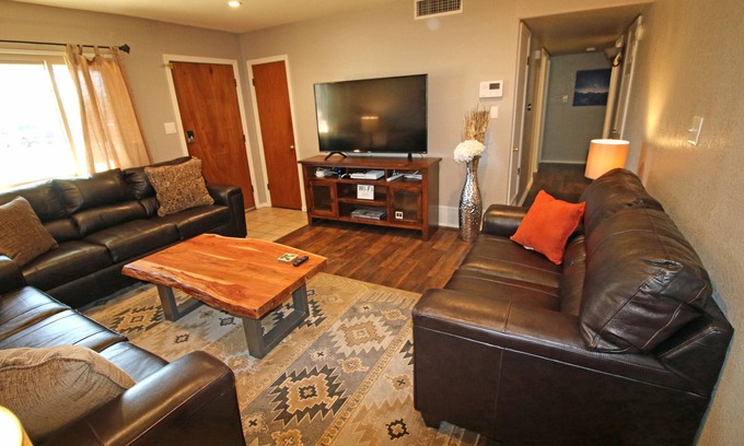 Carlsbad House | Casa Excellente - Great house for up to 16 guests
