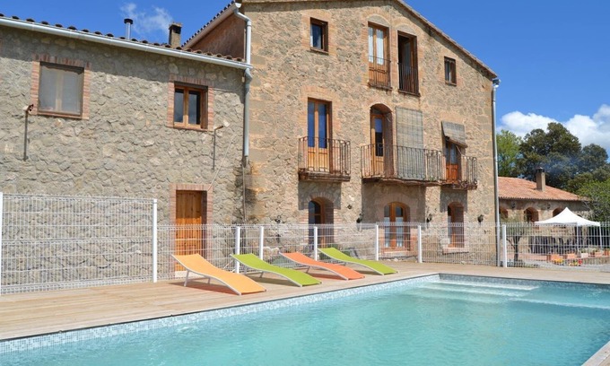 Casserres House | Casa Fabregás - BIG Catalan limestone house with a splendid view over the valley